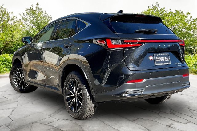 Used 2025 Lexus NX 350 AWD w/ Accessory Package (2T) image 4