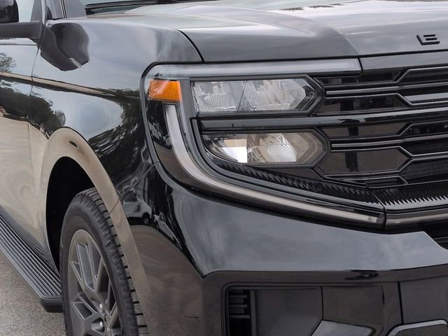 New 2026 Ford Expedition Max Platinum w/ Stealth Appearance Package AWD/4WD image 9