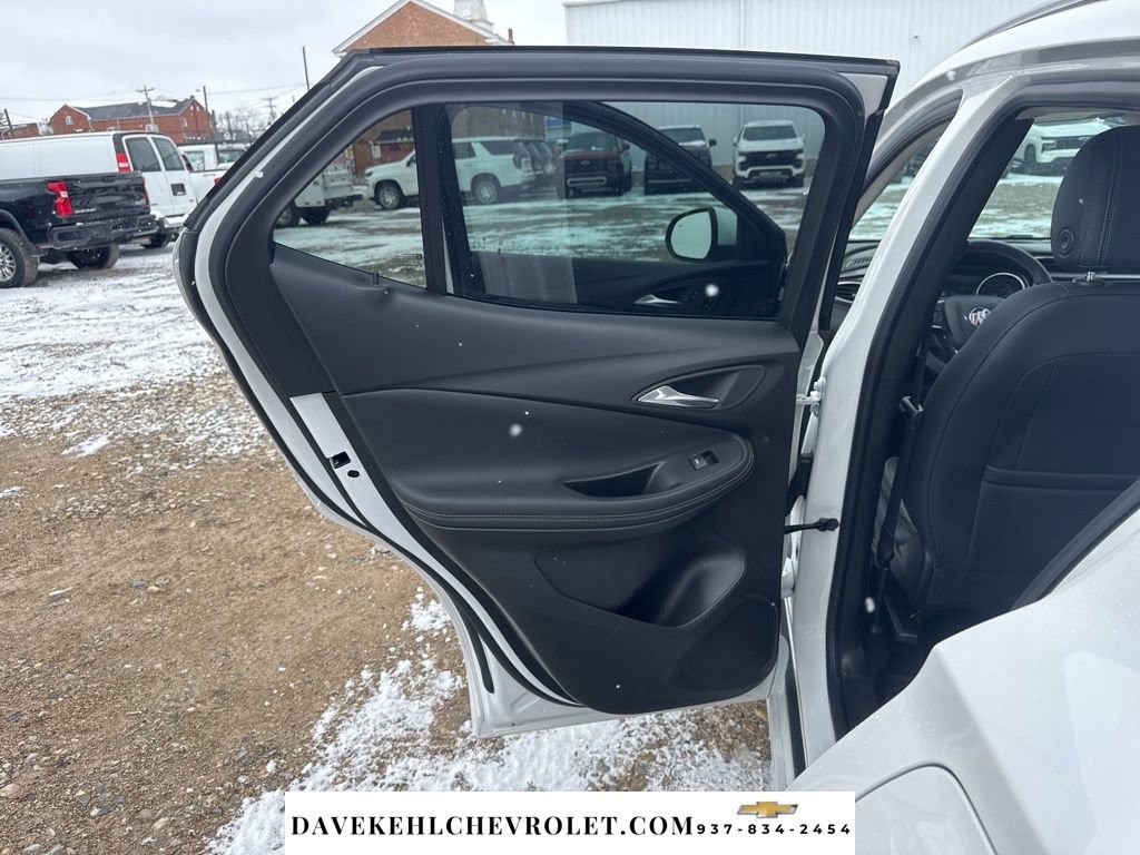 Used 2021 Buick Encore GX Essence w/ Advanced Technology Package image 24