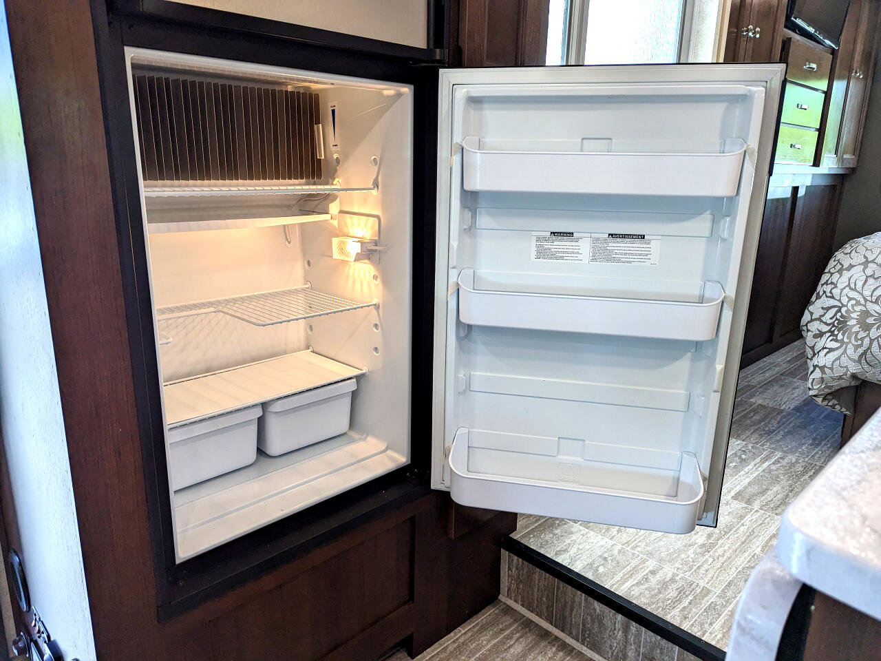 Used 2019 Chevrolet Express 4500 w/ RV Package RWD image 67