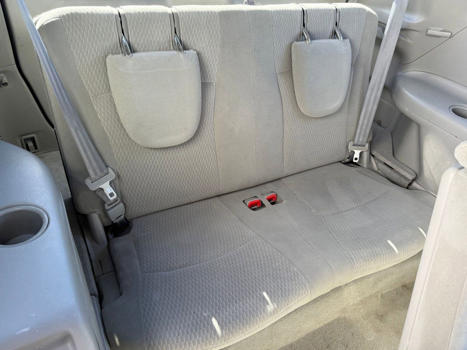 Used 2010 Toyota Highlander Base image 30