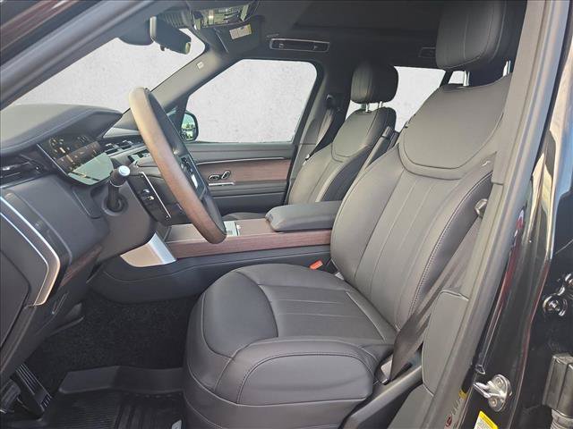Used 2026 Land Rover Range Rover SE AWD/4WD image 16