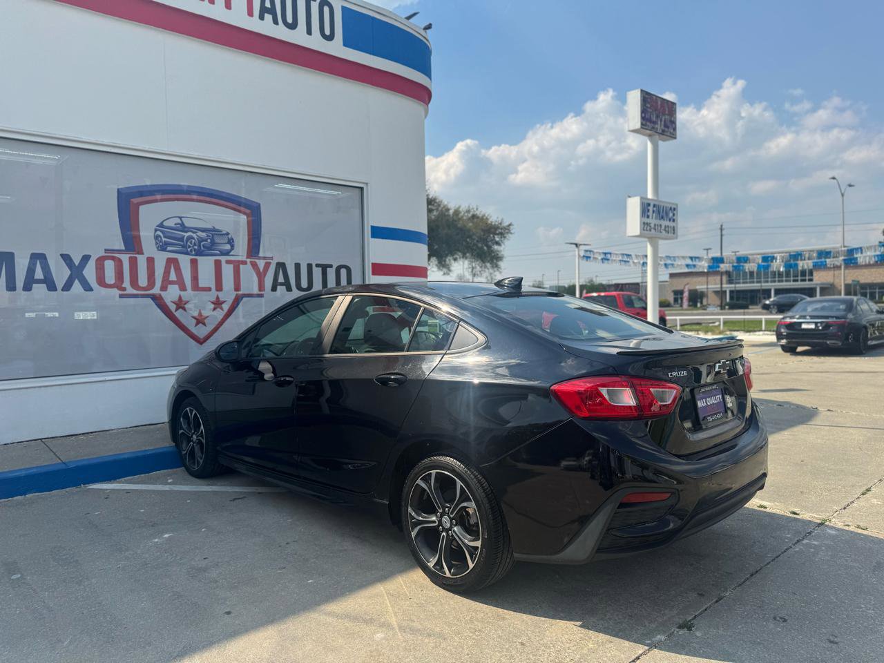 Used 2019 Chevrolet Cruze LT w/ Convenience Package image 30