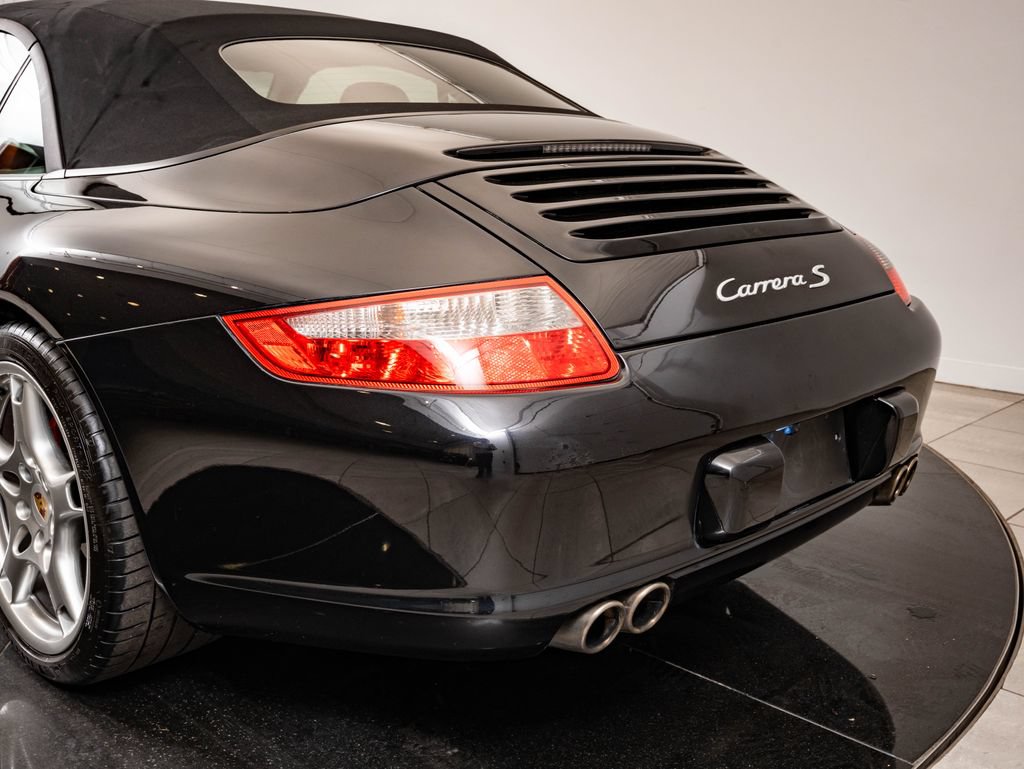 Used 2005 Porsche 911 Carrera S RWD image 21
