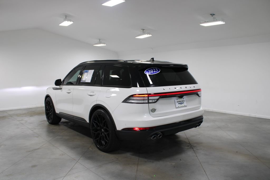 Used 2023 Lincoln Aviator Reserve w/ Equipment Group 201A image 7