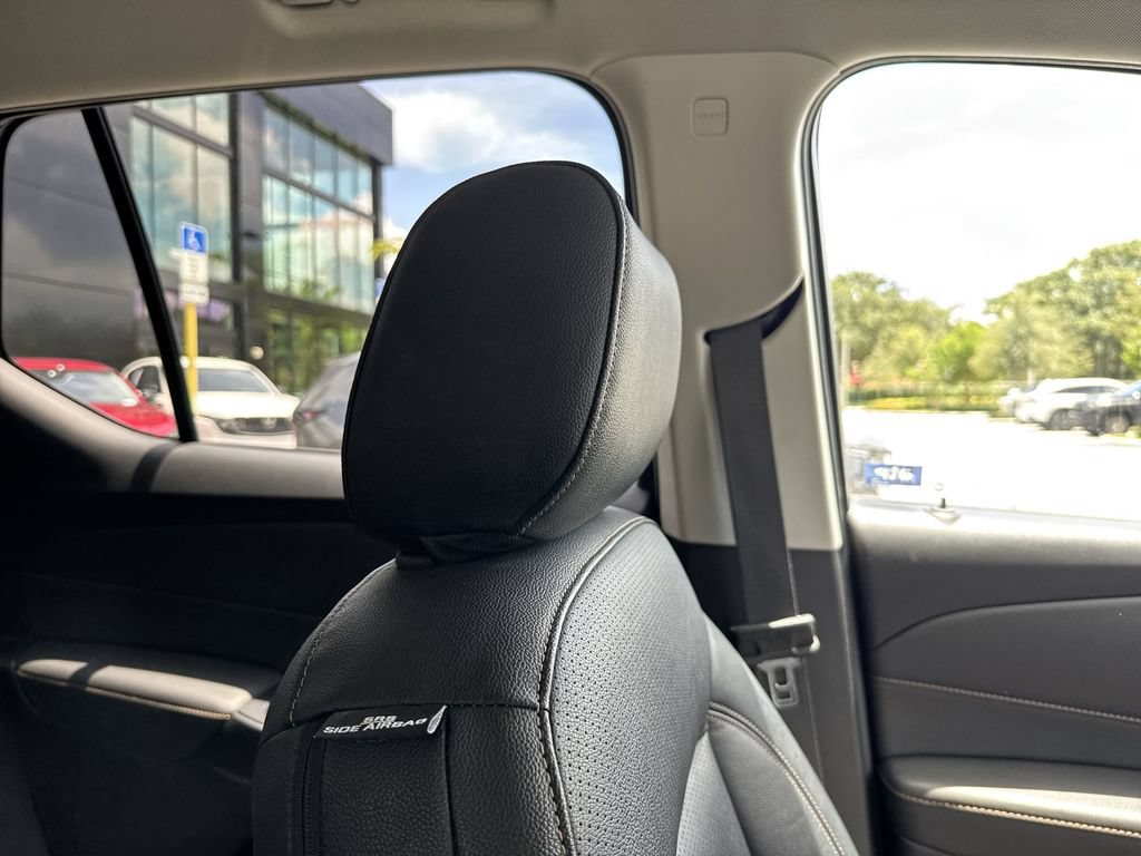 Used 2019 Chevrolet Traverse LT FWD image 20