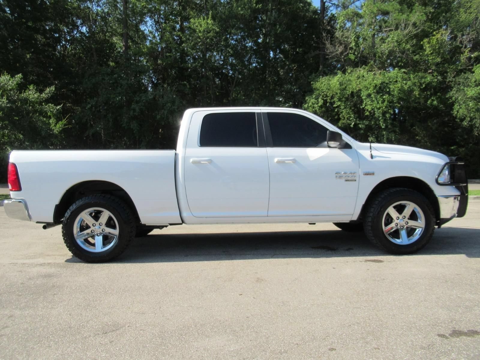 Used 2019 RAM 1500 Big Horn AWD/4WD image 2