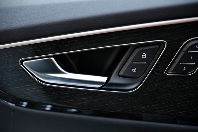 New 2026 Audi Q8 Premium Plus image 15