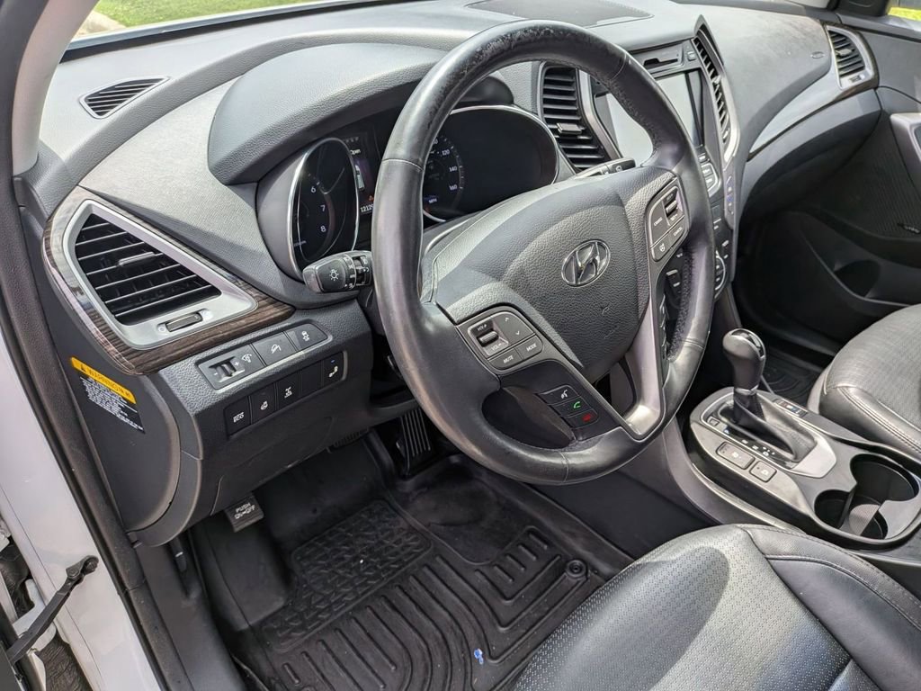Used 2015 Hyundai Santa Fe Sport 2.0T w/ Option Group 05 AWD/4WD image 7