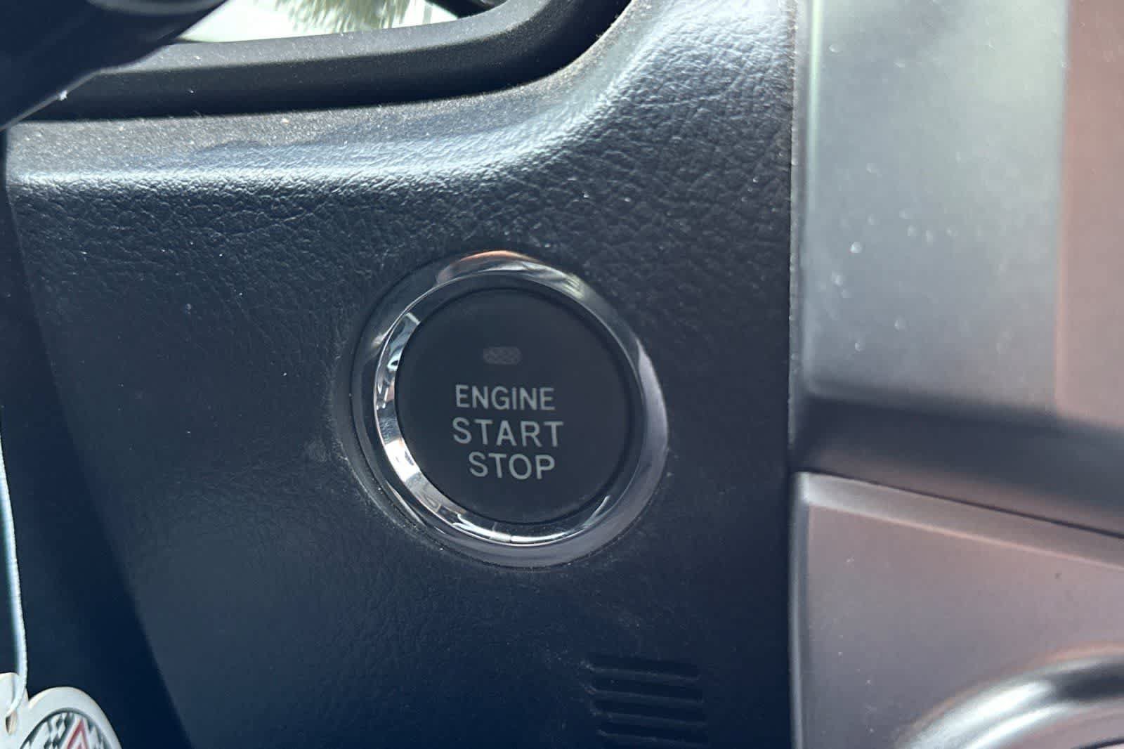 Used 2019 Toyota 4Runner Limited AWD/4WD image 24