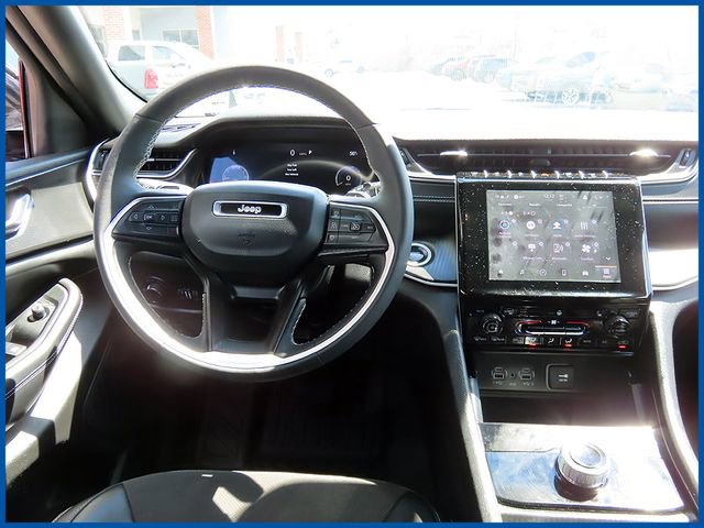 Certified 2024 Jeep Grand Cherokee L Altitude AWD/4WD image 12