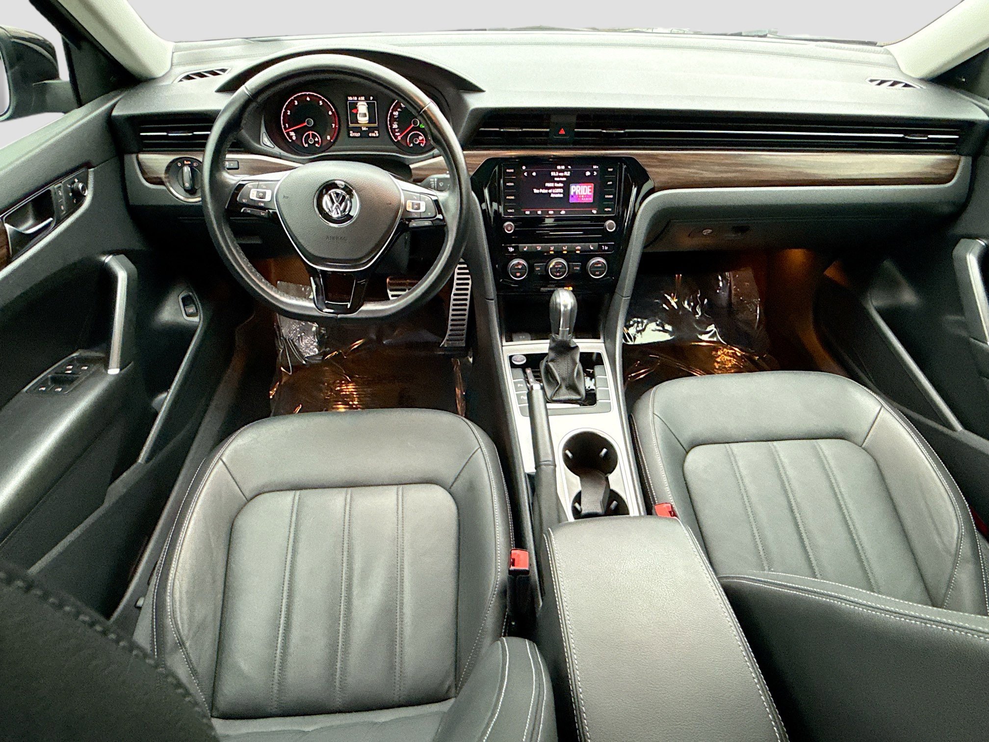 Used 2020 Volkswagen Passat 2.0T SEL image 15