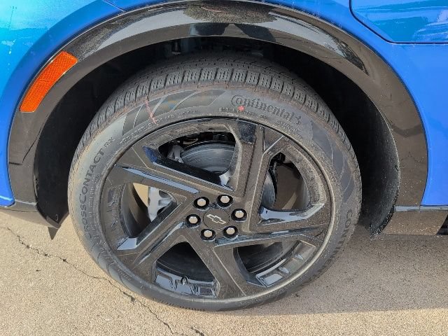 New 2026 Chevrolet Equinox EV RS FWD image 3