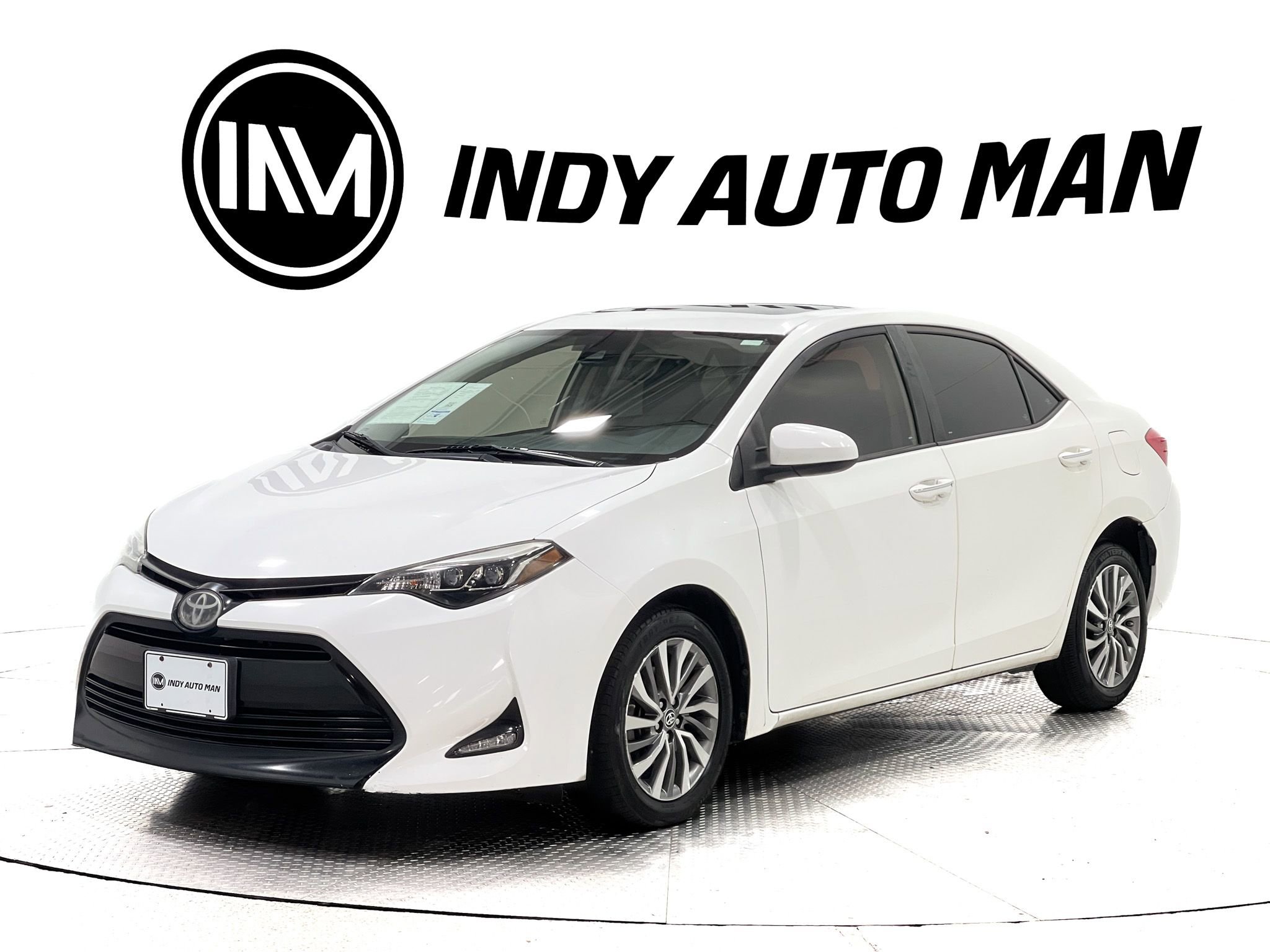 Used 2019 Toyota Corolla XLE w/ Carpet Mat Package (TMS) image 8
