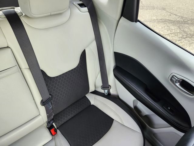 Used 2019 Jeep Compass Latitude w/ Popular Equipment Group AWD/4WD image 17