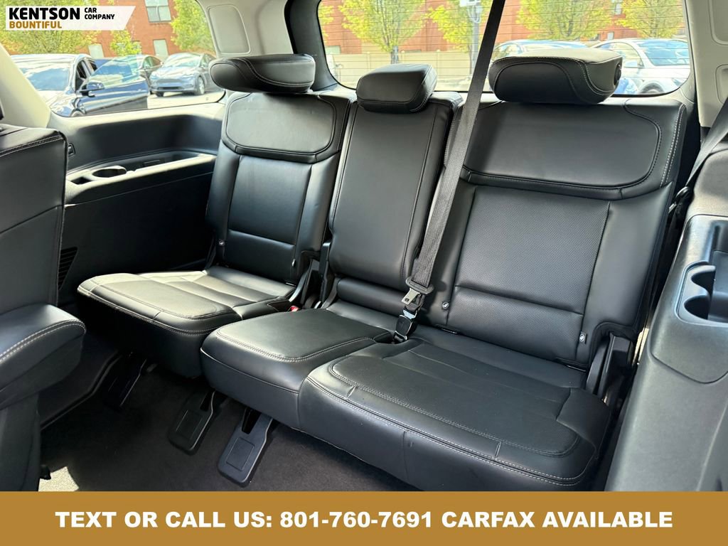 Used 2025 Ford Expedition Platinum image 39