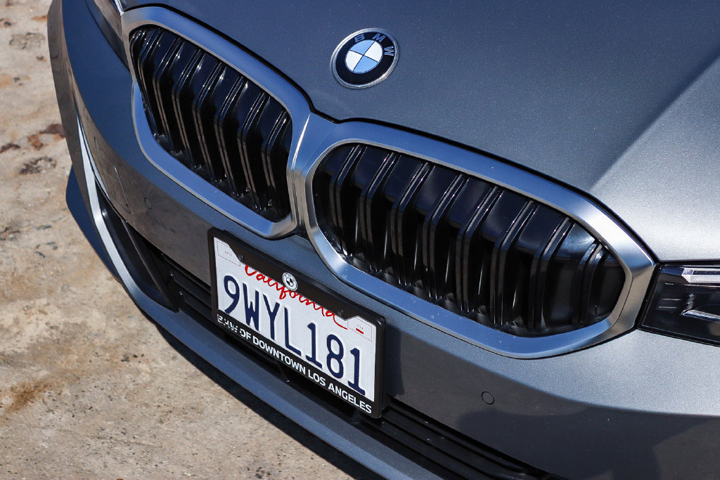 Used 2026 BMW 330i Sedan w/ Premium Package RWD image 10