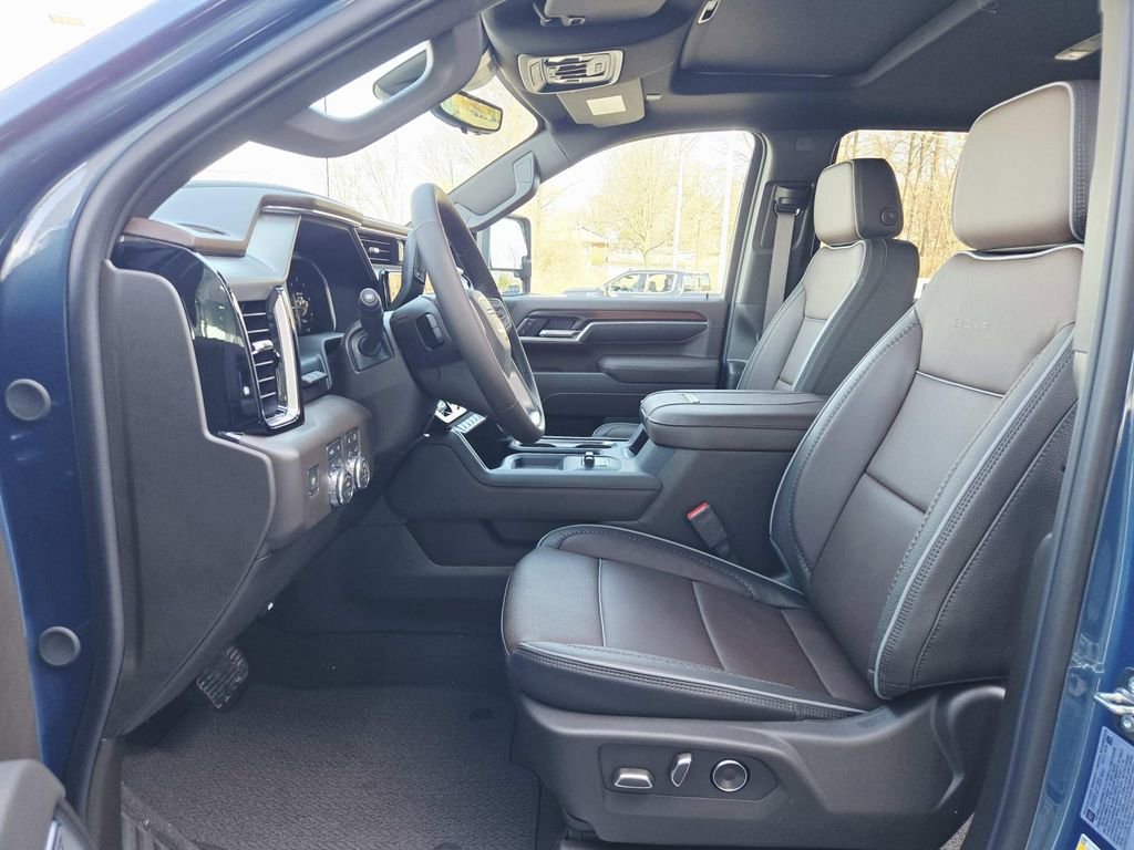 New 2026 GMC Sierra 2500 Denali w/ Denali Reserve Package image 12