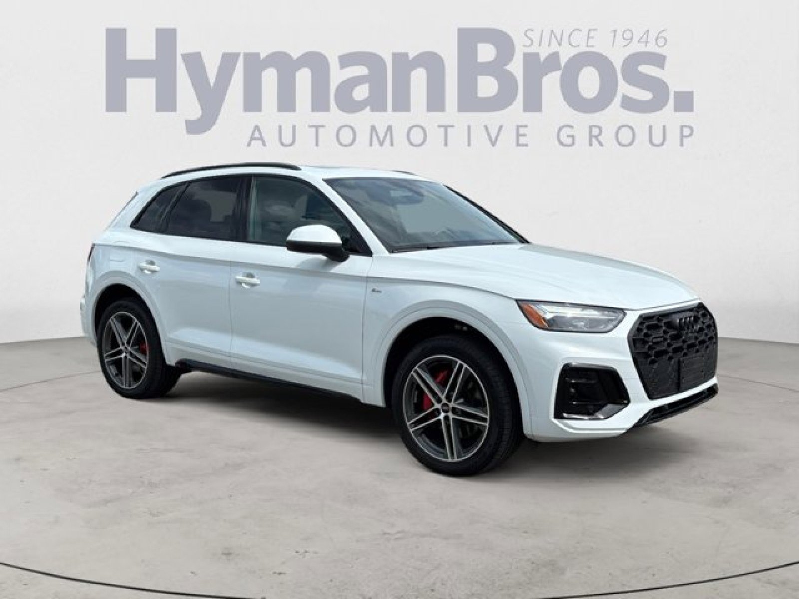 Used 2024 Audi Q5 e Premium Plus w/ Premium Plus Package video 1
