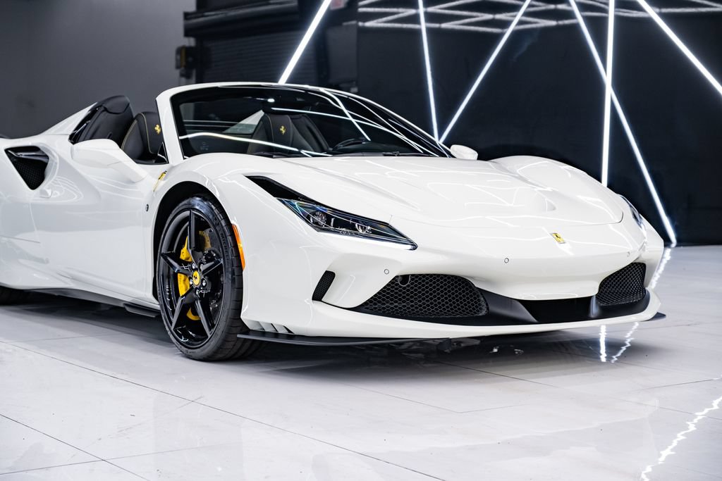 Used 2022 Ferrari F8 Tributo RWD image 7