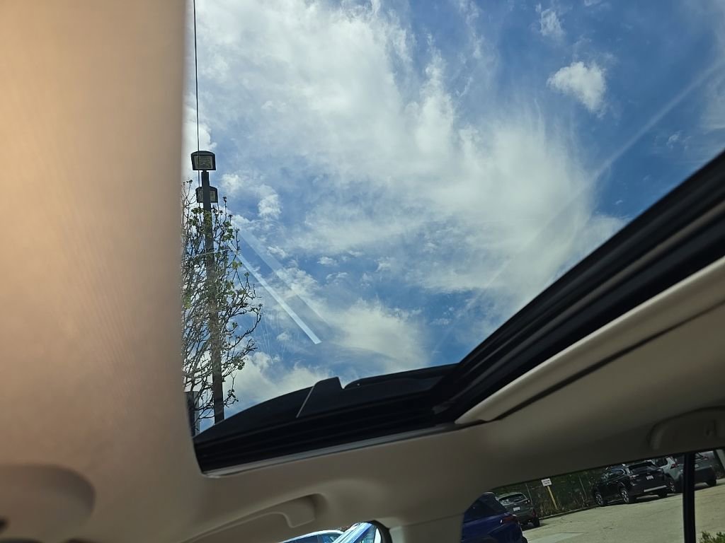 Certified 2025 Subaru Outback Limited XT image 25