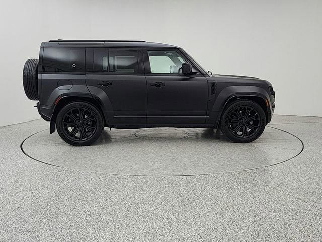 New 2026 Land Rover Defender 110 OCTA AWD/4WD image 4
