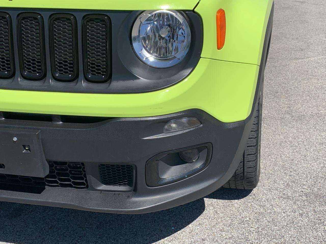 Used 2017 Jeep Renegade Altitude AWD/4WD image 43