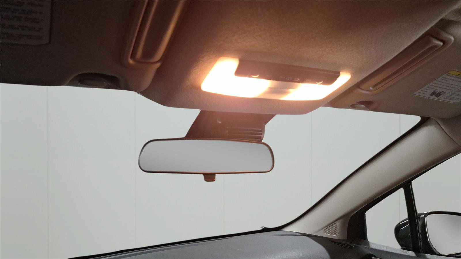 Used 2022 Nissan Versa SV w/ Trunk Package image 21