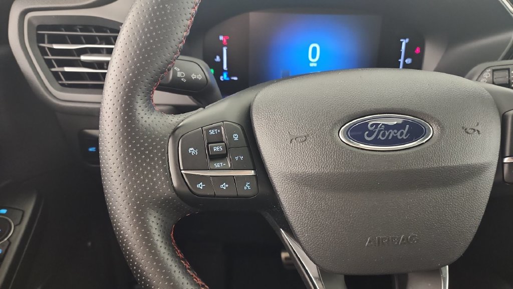 Used 2024 Ford Escape ST-Line w/ Tech Pack #1 AWD/4WD image 16
