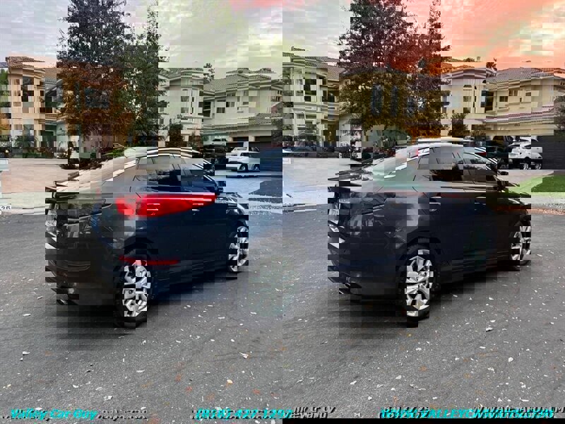 Used 2015 Kia Optima LX image 5