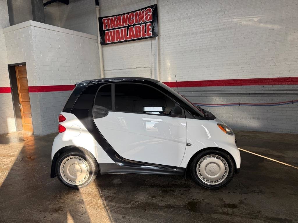 Used 2013 smart fortwo pure image 5