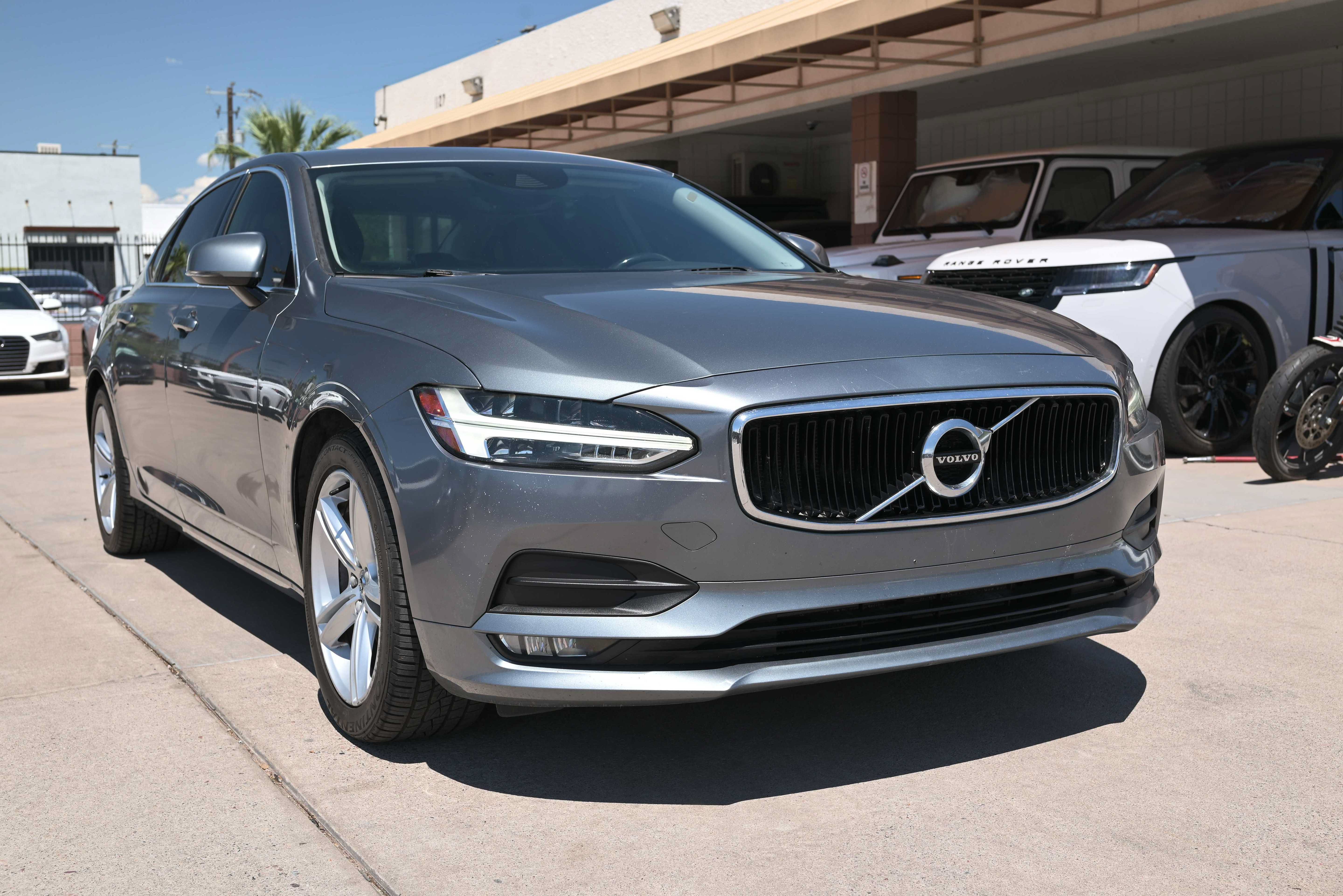 Used 2018 Volvo S90 T5 Momentum w/ Protection Package Premier AWD/4WD image 2