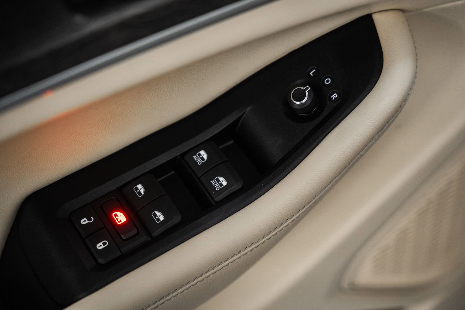 Used 2024 Jeep Grand Cherokee L Limited image 48