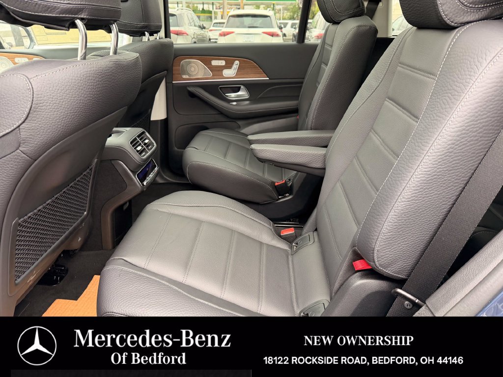 Used 2026 Mercedes-Benz GLS 450 4MATIC image 25