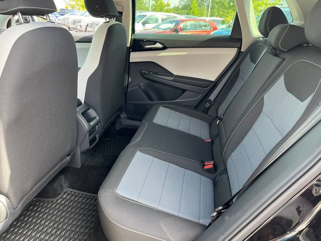 Certified 2025 Volkswagen Taos S AWD/4WD image 13