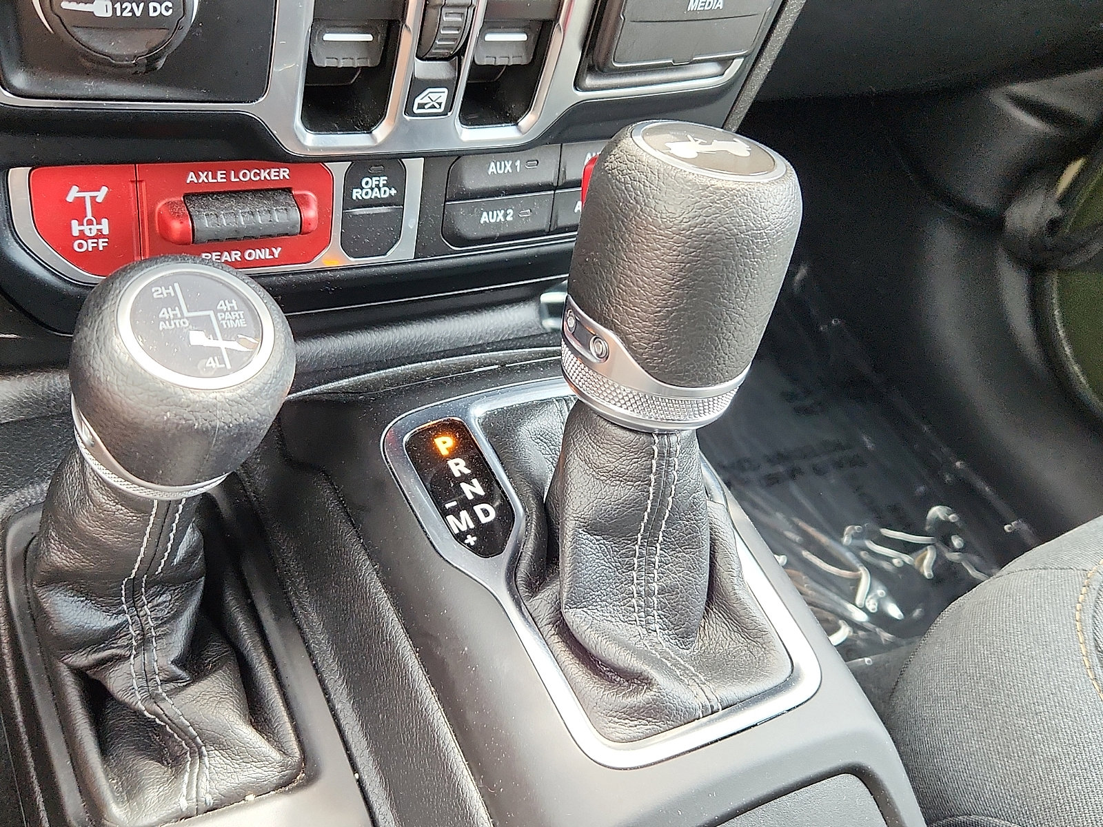 Certified 2024 Jeep Wrangler Unlimited AWD/4WD image 14