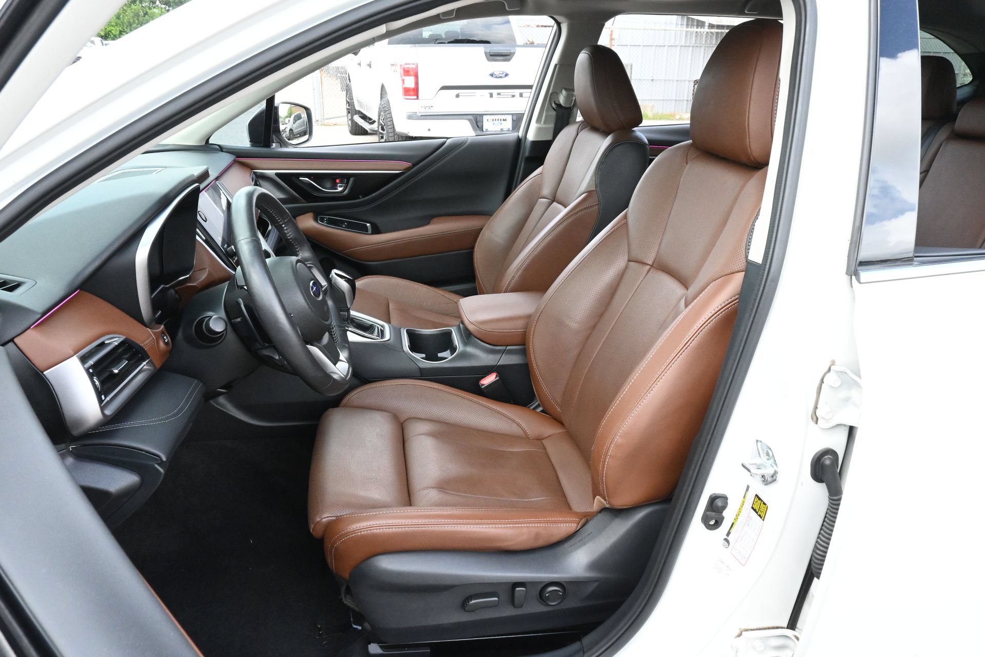 Used 2021 Subaru Outback Touring XT AWD/4WD image 16
