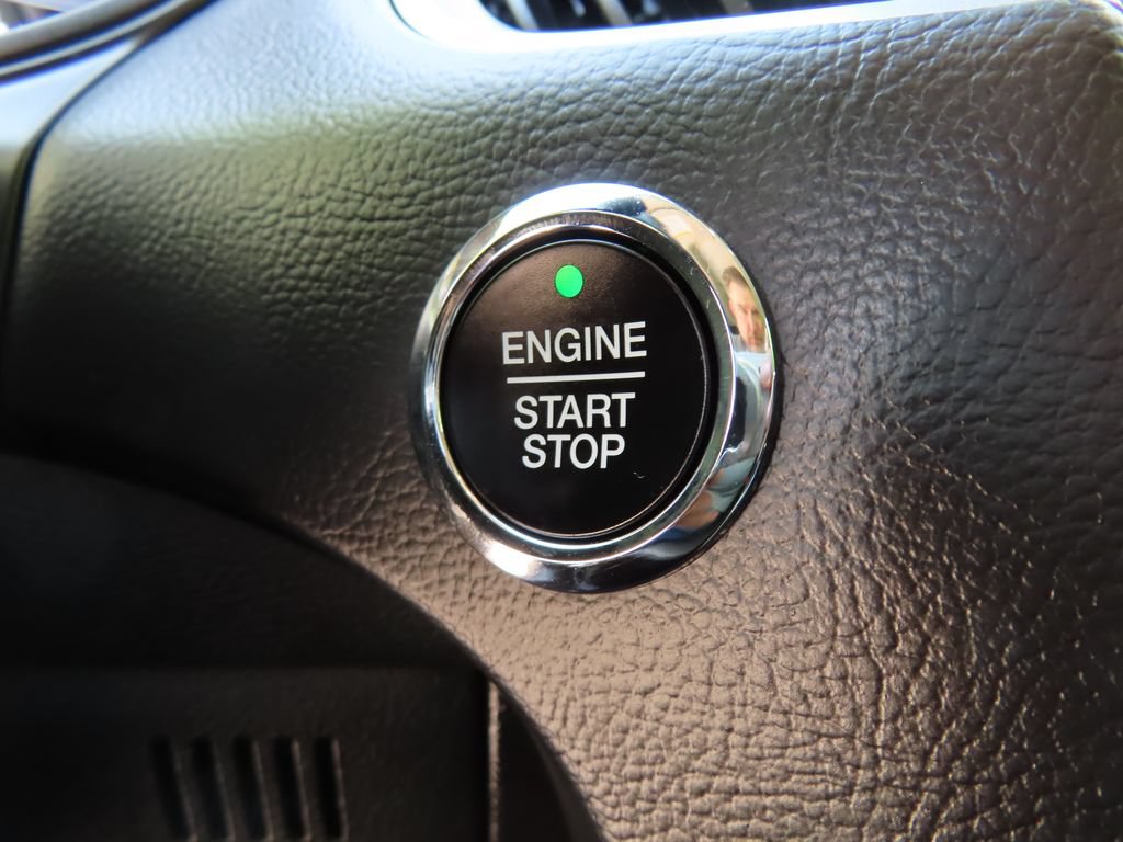 Used 2023 Ford Edge SEL w/ Convenience Package AWD/4WD image 11