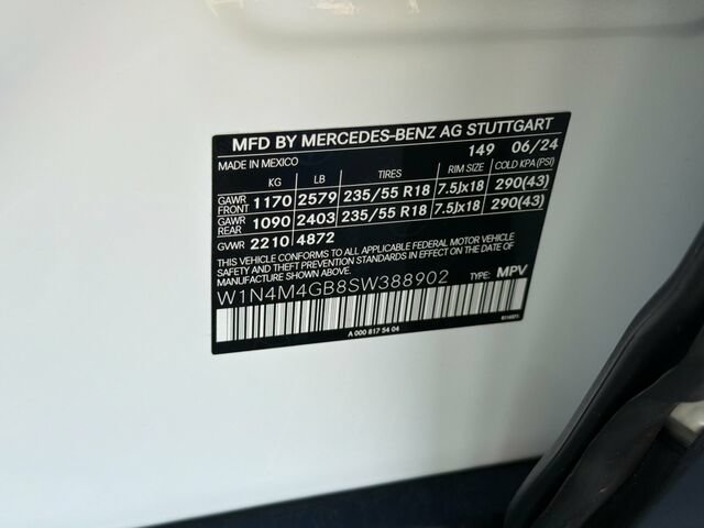 Certified 2025 Mercedes-Benz GLB 250 image 35