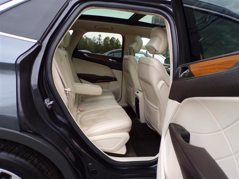 Used 2015 Lincoln MKC AWD w/ Equipment Group 102A Reserve image 15