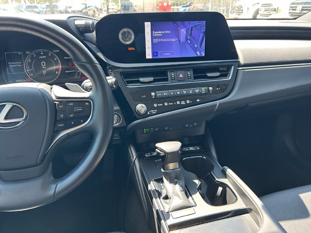Used 2025 Lexus ES 350 w/ Premium Package FWD image 17