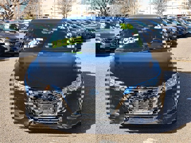 Used 2020 Nissan Sentra SV image 9