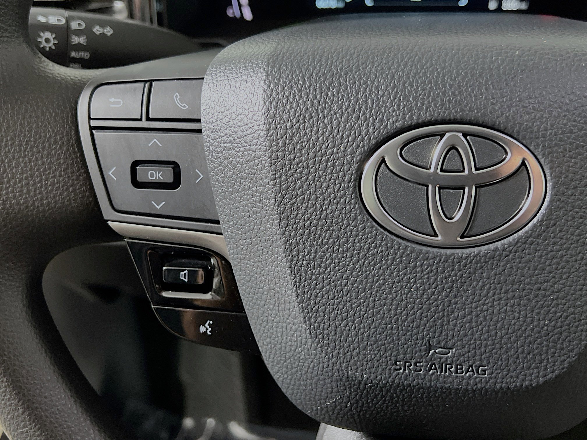 Used 2025 Toyota Camry LE image 19