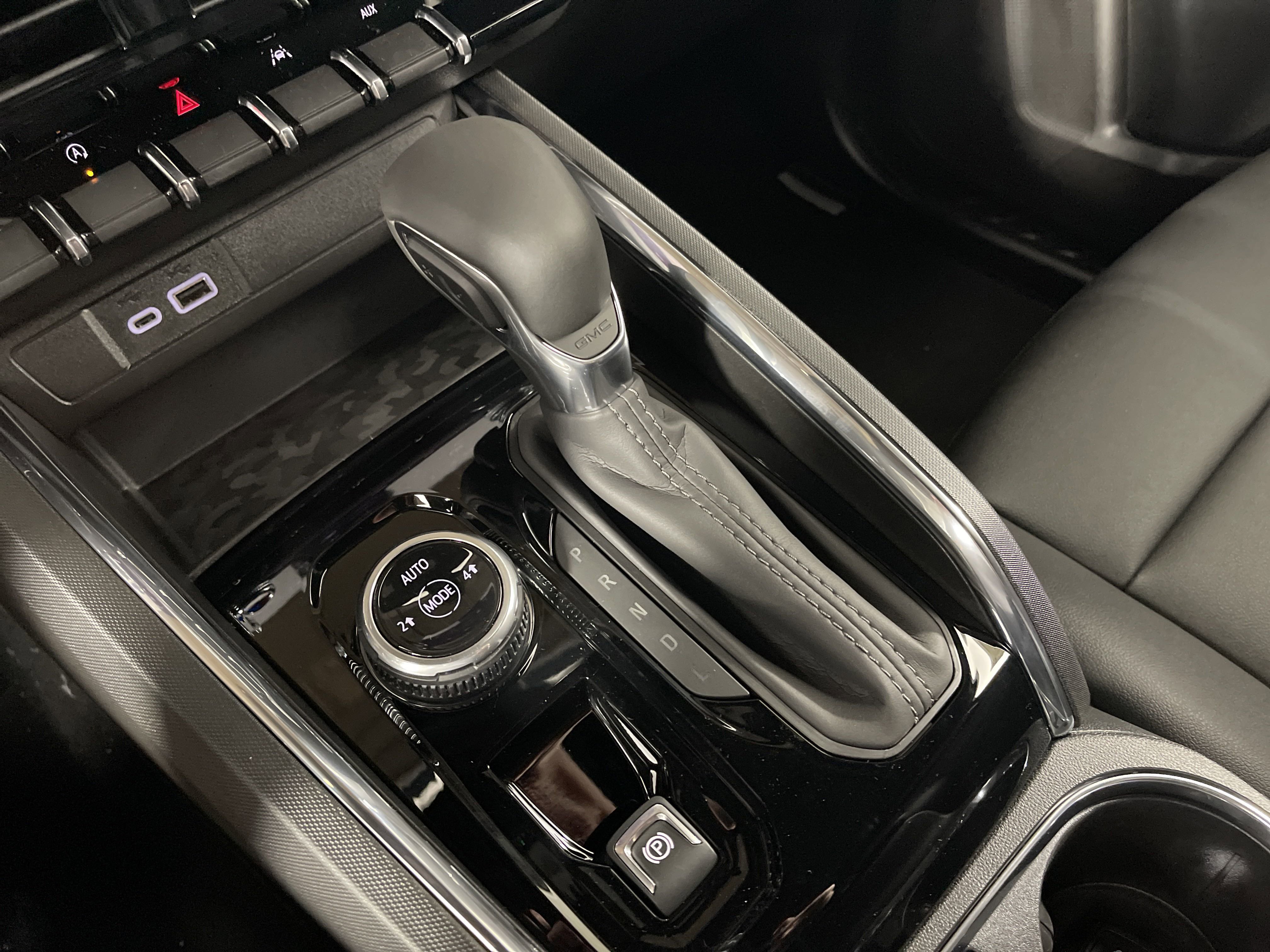 New 2025 GMC Canyon Elevation w/ Convenience Package image 26