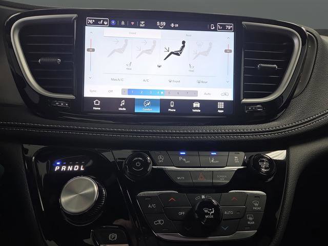 New 2026 Chrysler Pacifica Select image 18