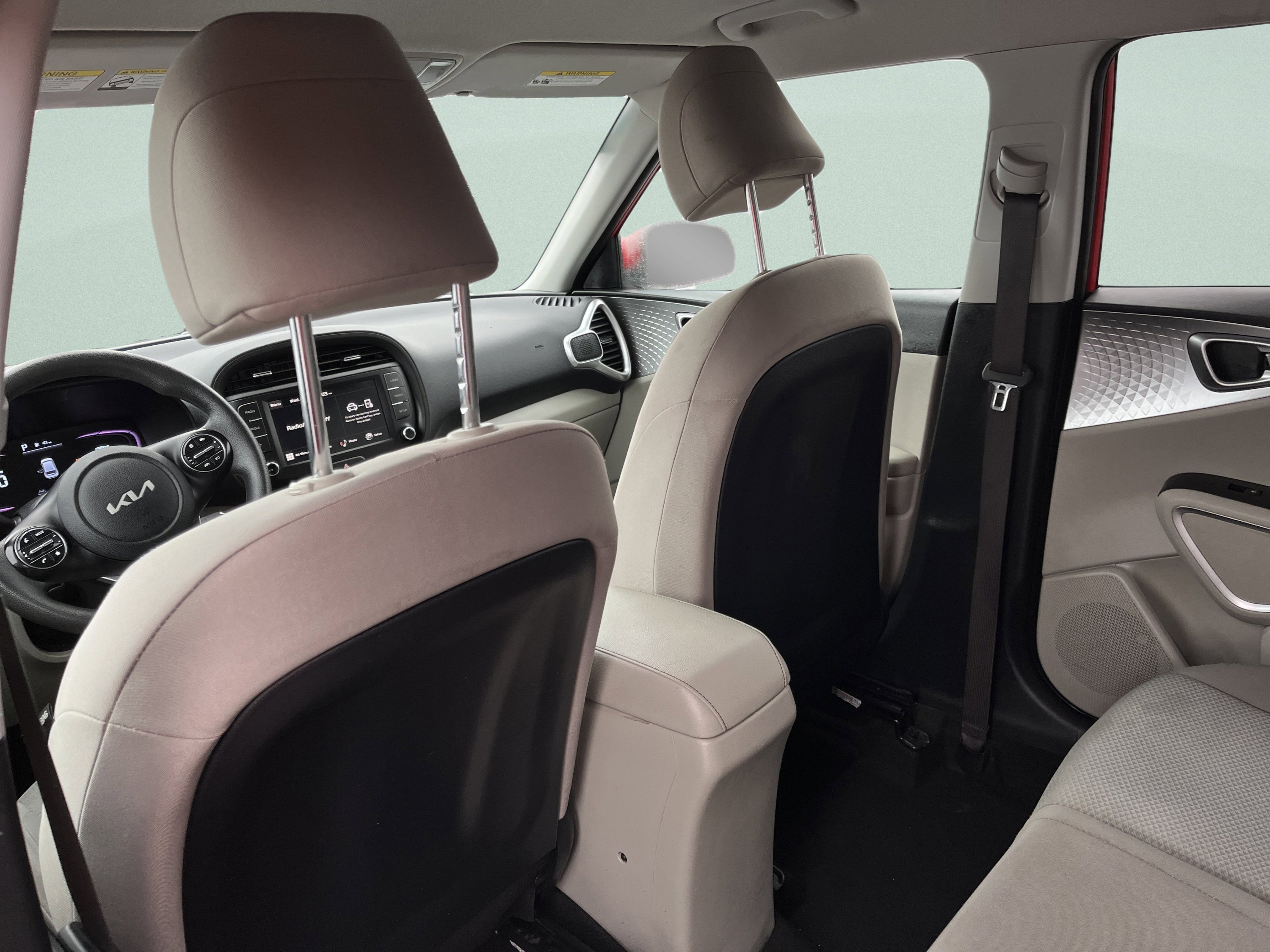 Used 2023 Kia Soul LX w/ Option Group 015 FWD image 24
