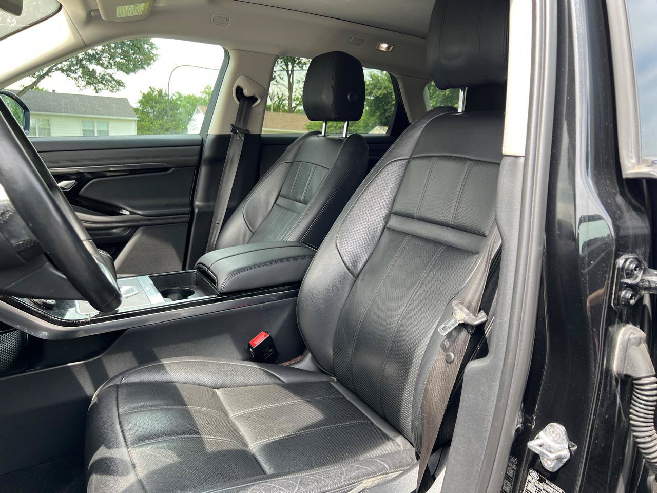Used 2020 Land Rover Range Rover Evoque SE AWD/4WD image 19