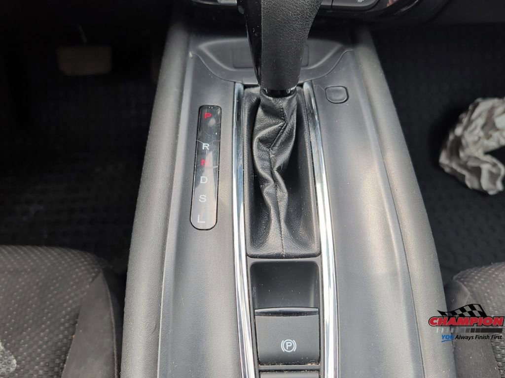 Used 2018 Honda HR-V LX image 17