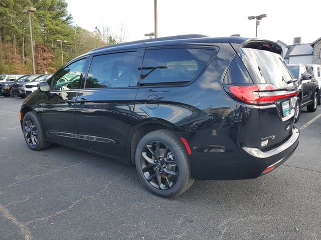 New 2026 Chrysler Pacifica Select image 4