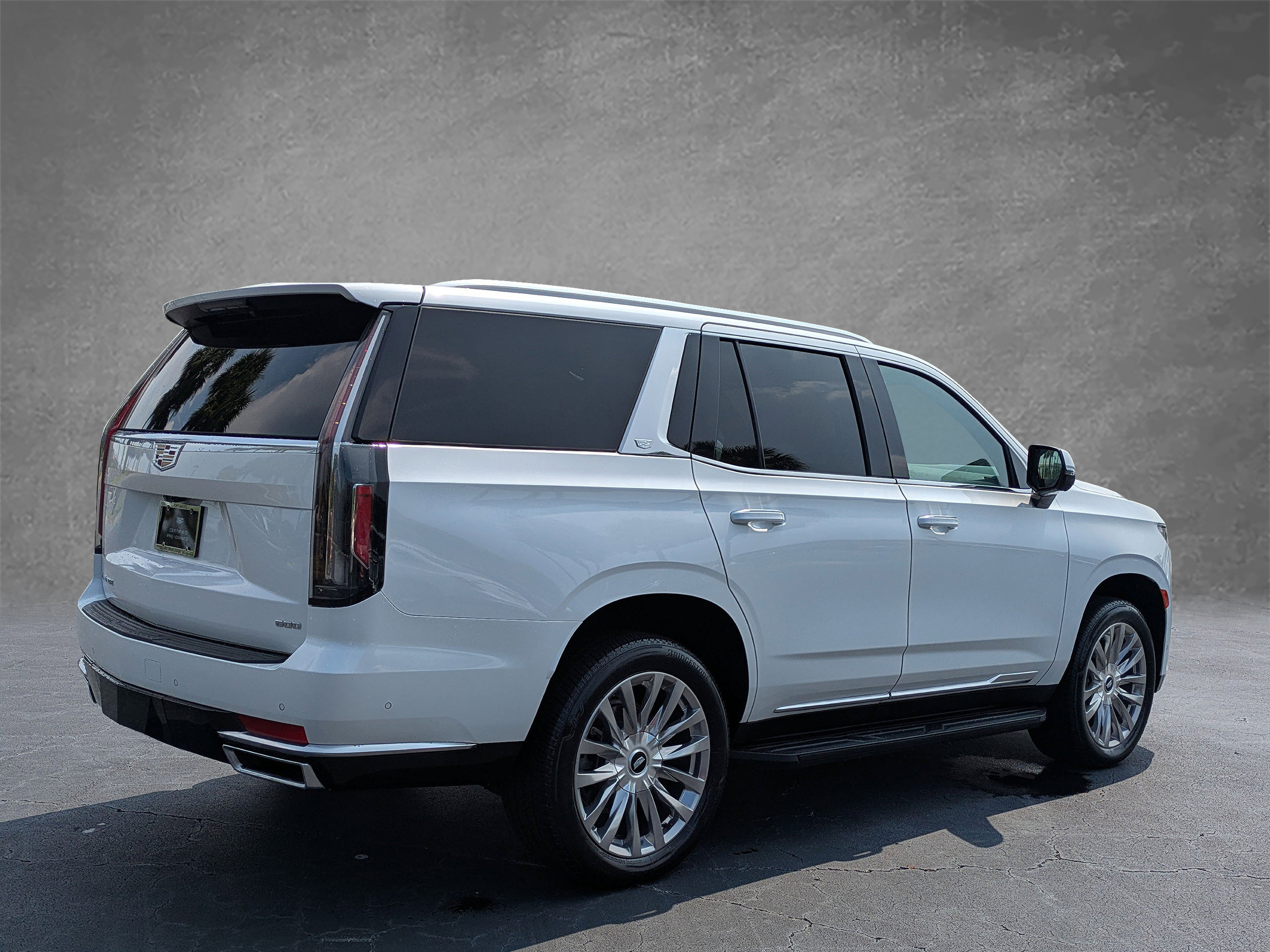 Certified 2024 Cadillac Escalade Premium Luxury w/ Performance Package AWD/4WD image 5